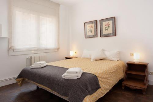 Letsgo Camp Nou Apartment Barcelona Exterior photo