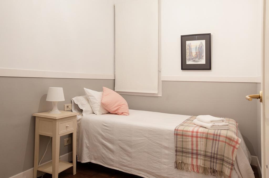 Letsgo Camp Nou Apartment Barcelona Room photo